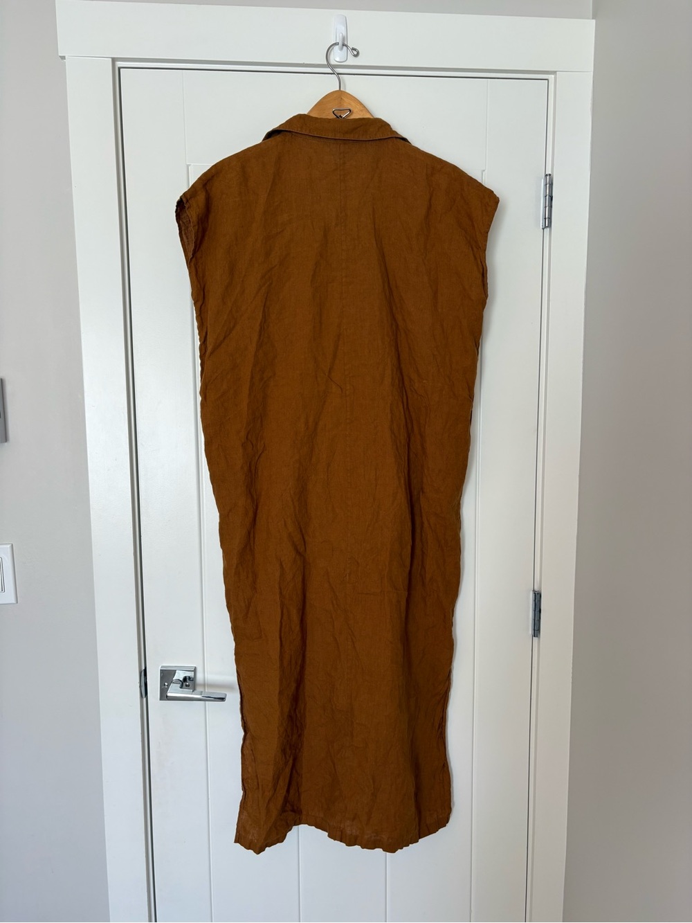 Relaxed Button-Front Maxi Dress in Rust - Picture 4 of 11